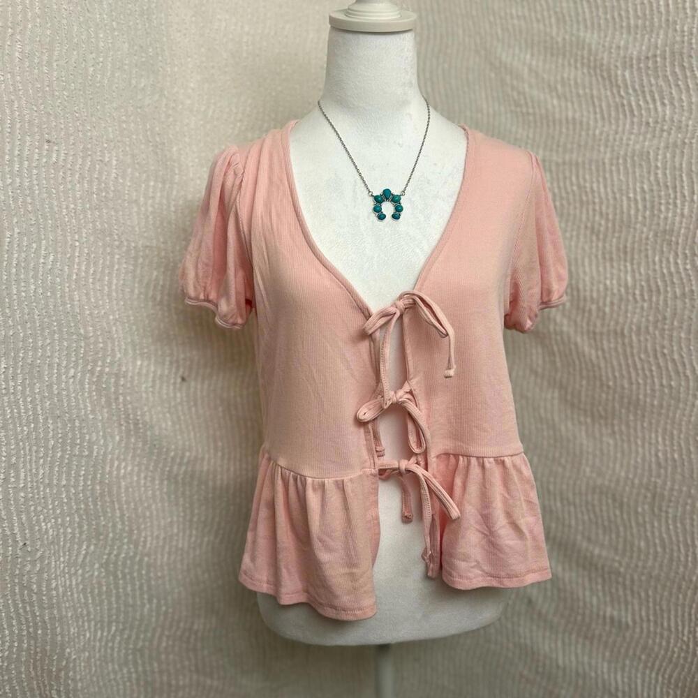 Pink Bow Tie Front Top NWT Size Medium Faded Rose Ruffle Peplum Coquette Girl